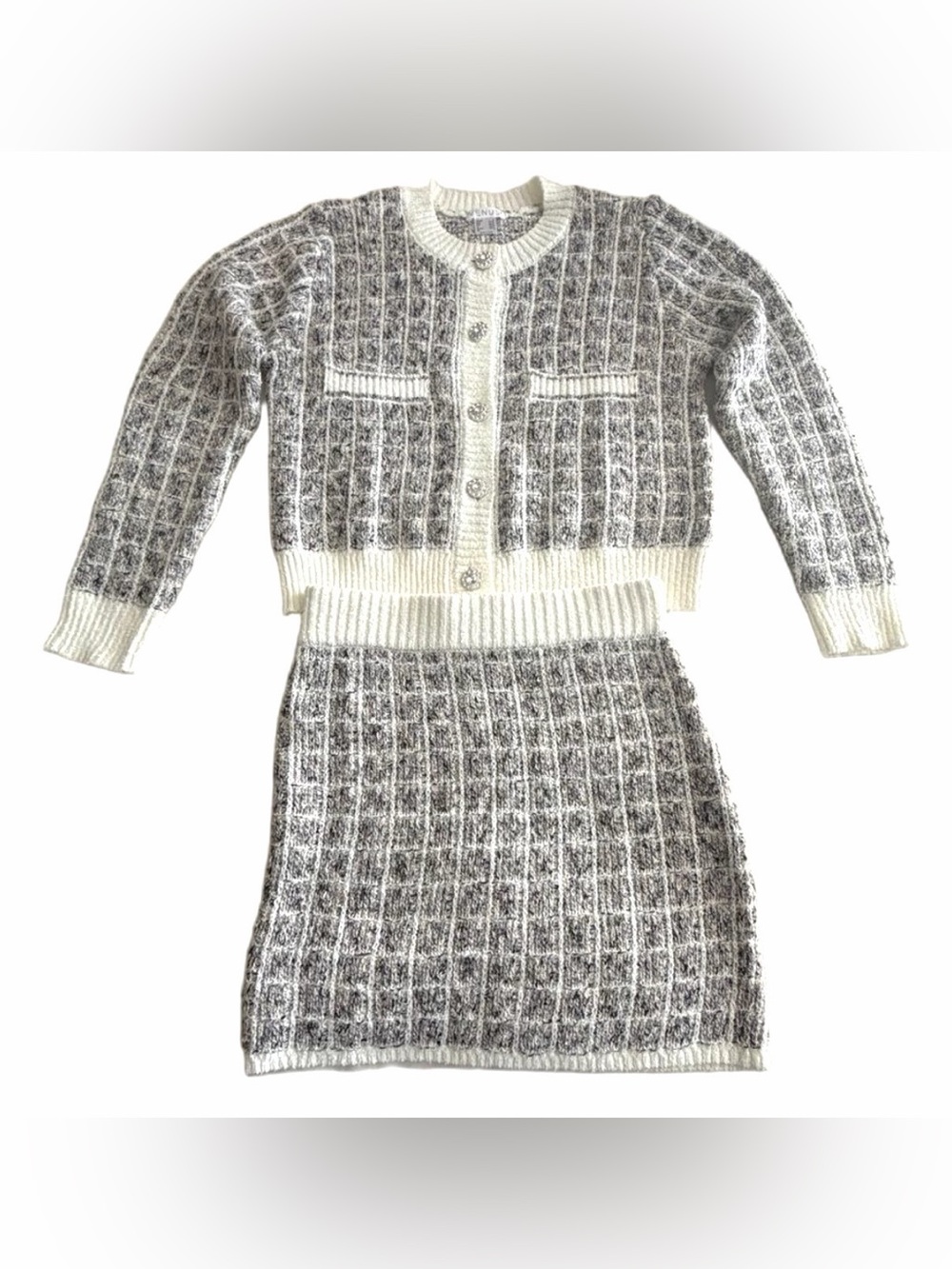 VENUS Cropped Ivory & Heather Gray Boucle Knit Cardigan & Mini Skirt Set NWOTs - Picture 2 of 9